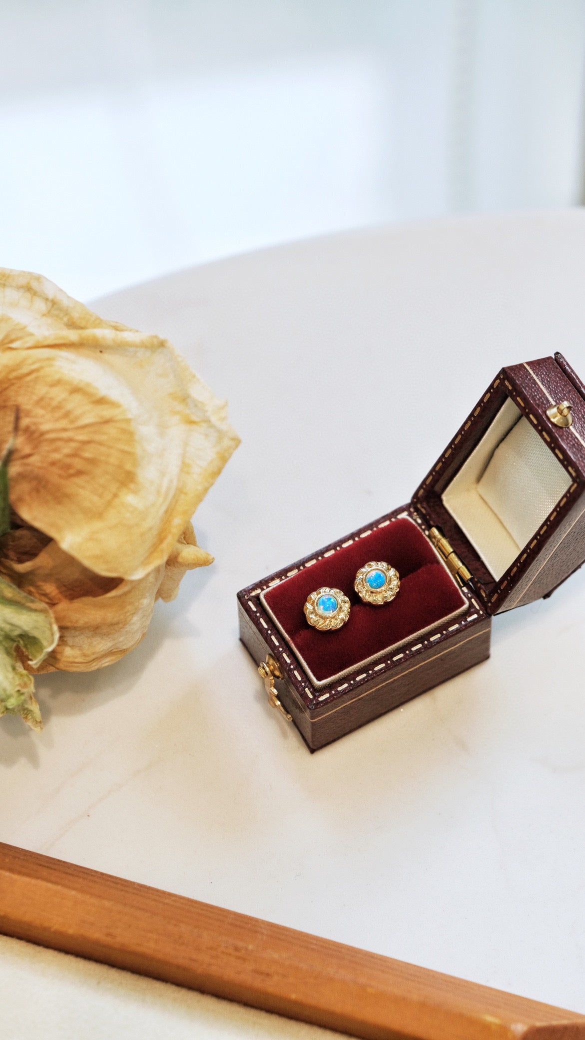 Vintage 18K Solid Gold Opal Stud Earrings