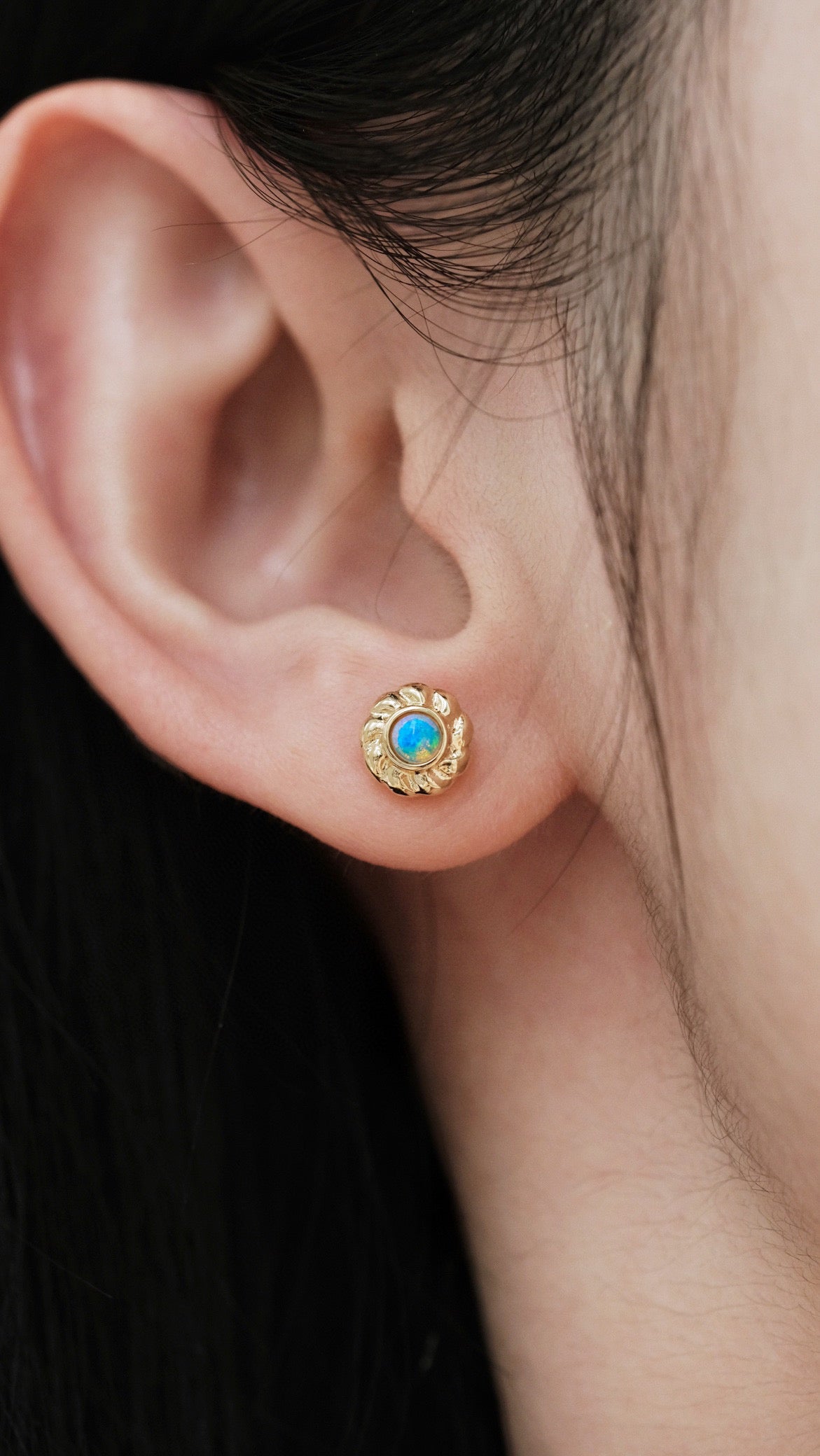 Vintage 18K Solid Gold Opal Stud Earrings