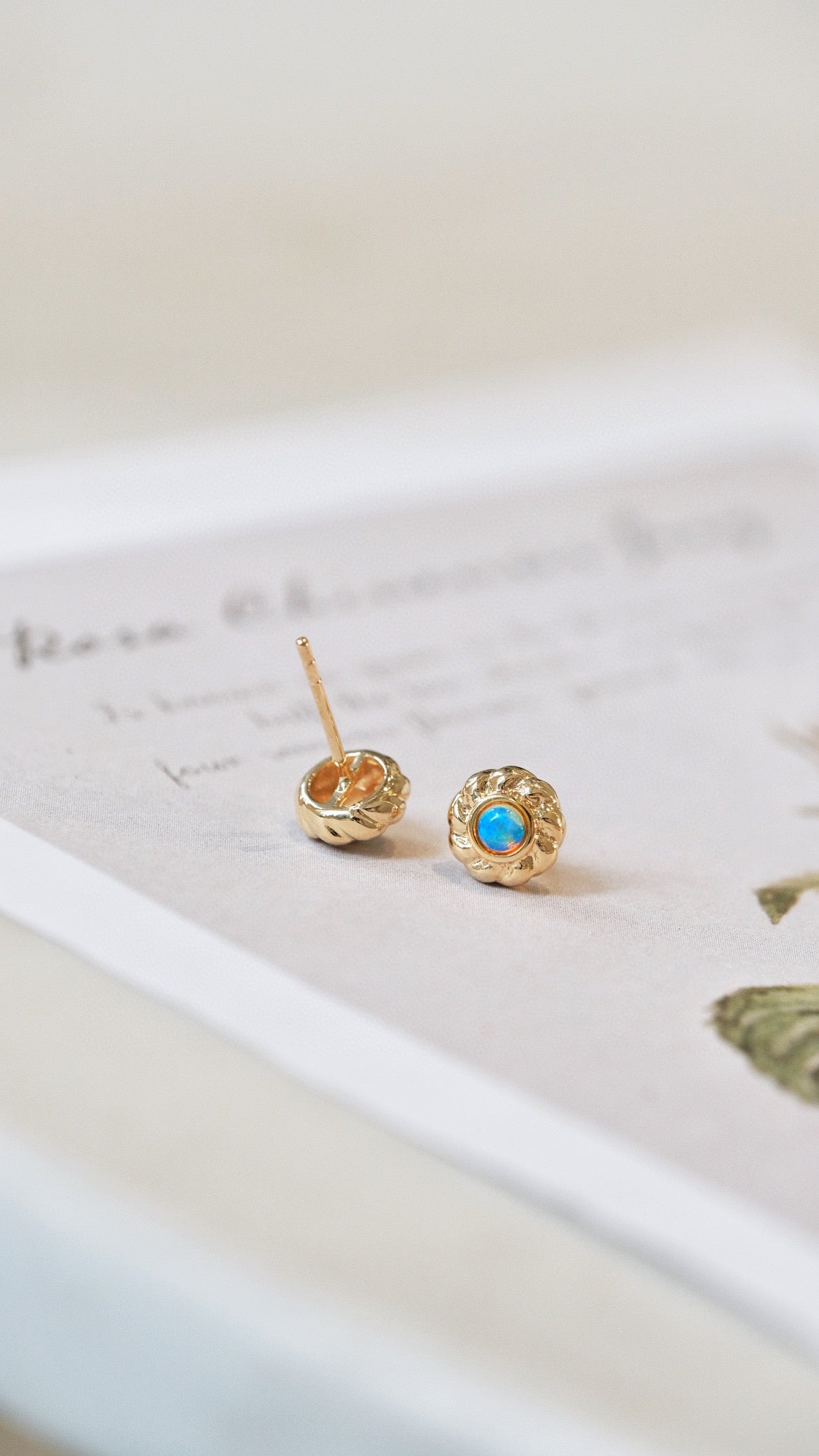 Vintage 18K Solid Gold Opal Stud Earrings