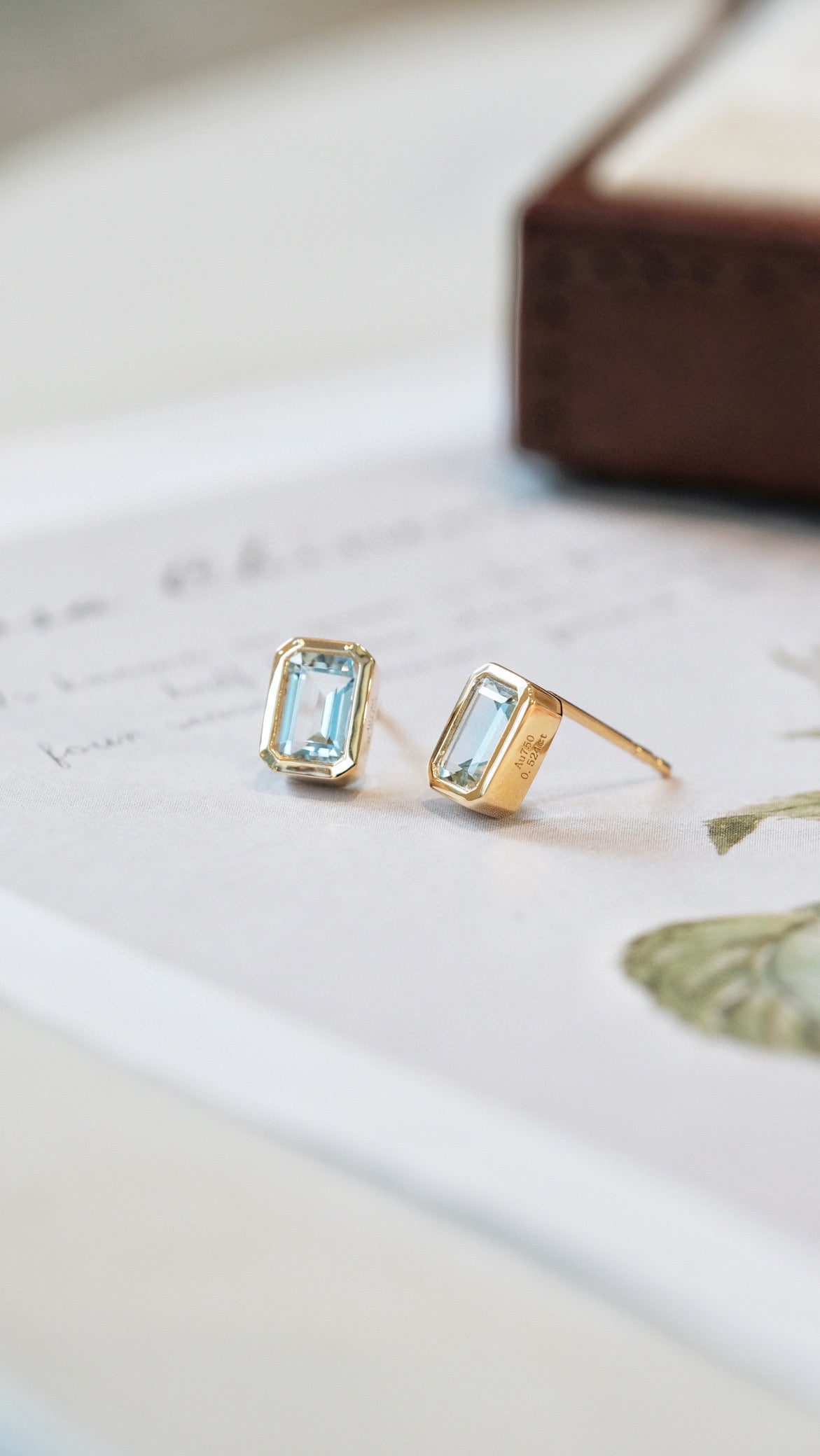 Minimalist 18K Solid Gold Aquamarine Stud Earrings