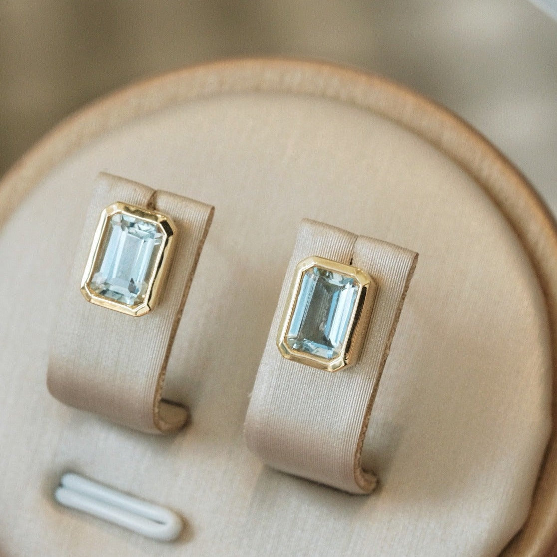 Minimalist 18K Solid Gold Aquamarine Stud Earrings