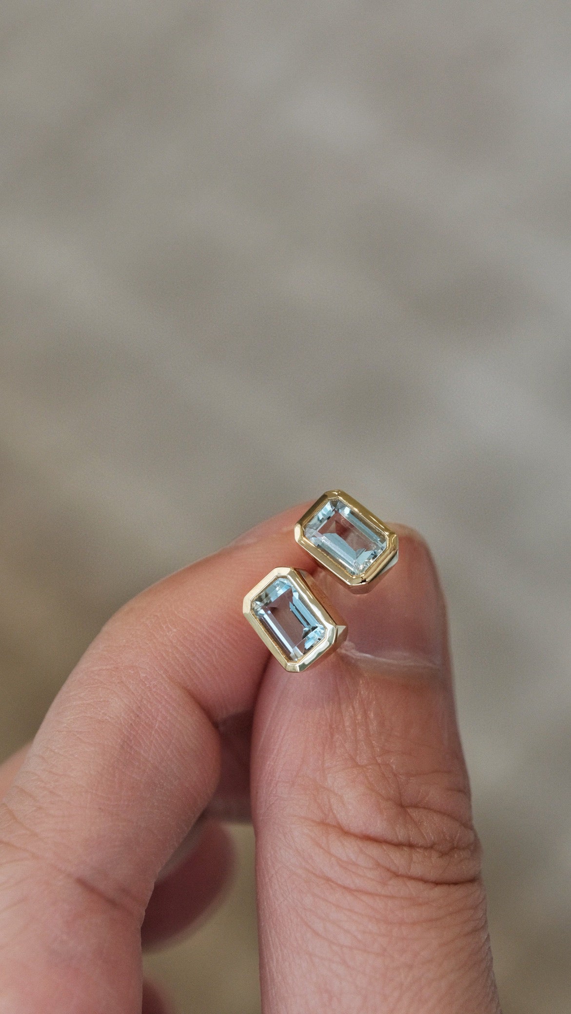 Minimalist 18K Solid Gold Aquamarine Stud Earrings