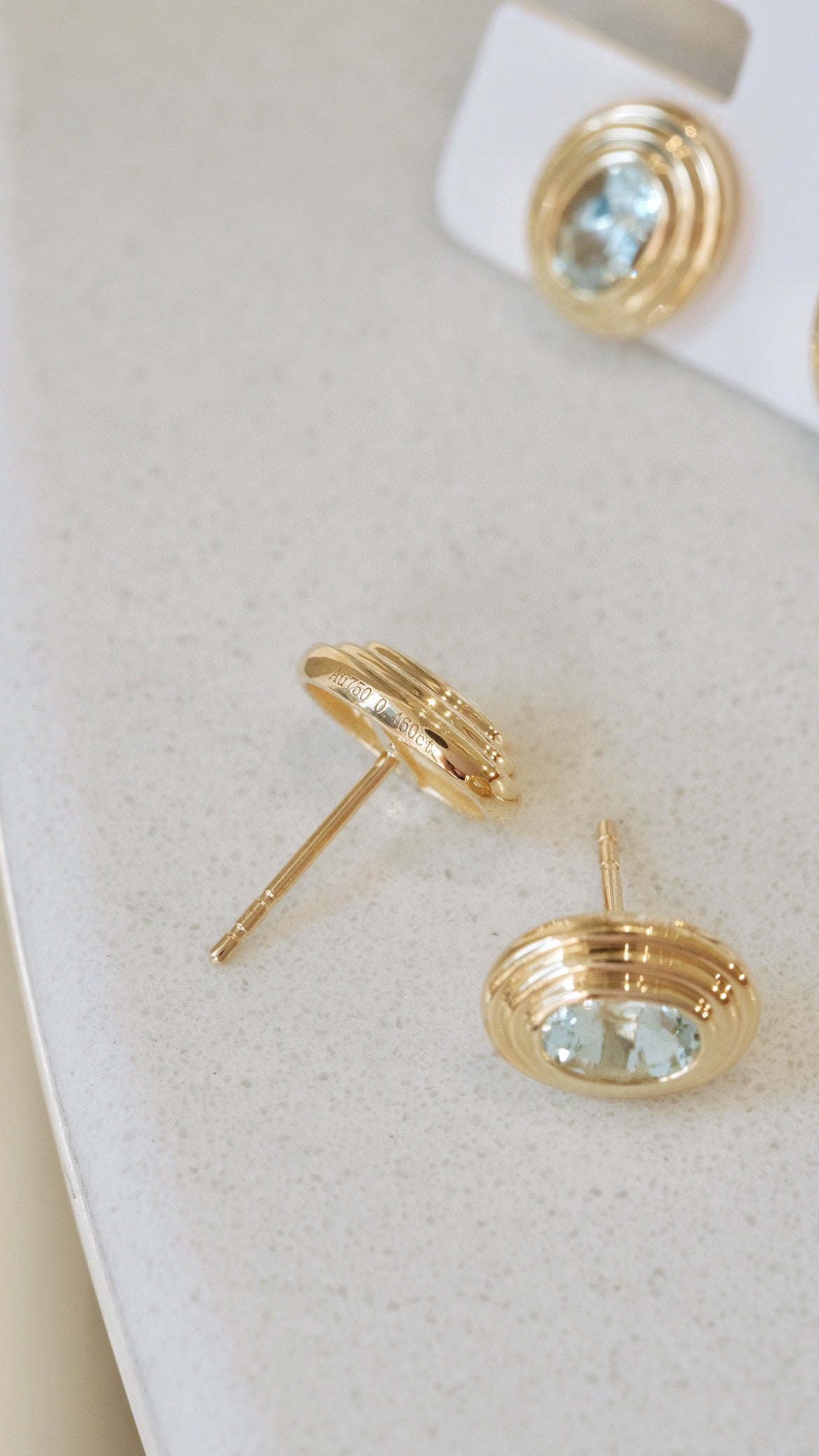 Vintage 18K Solid Gold Aquamarine Stud Earrings