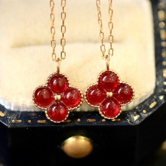 Vintage 18K Solid Gold Genuine Ruby Clover Pendant Necklace