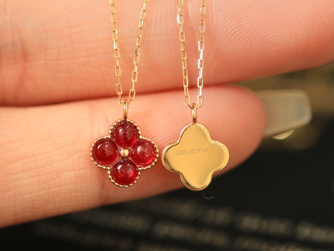 Vintage 18K Solid Gold Genuine Ruby Clover Pendant Necklace