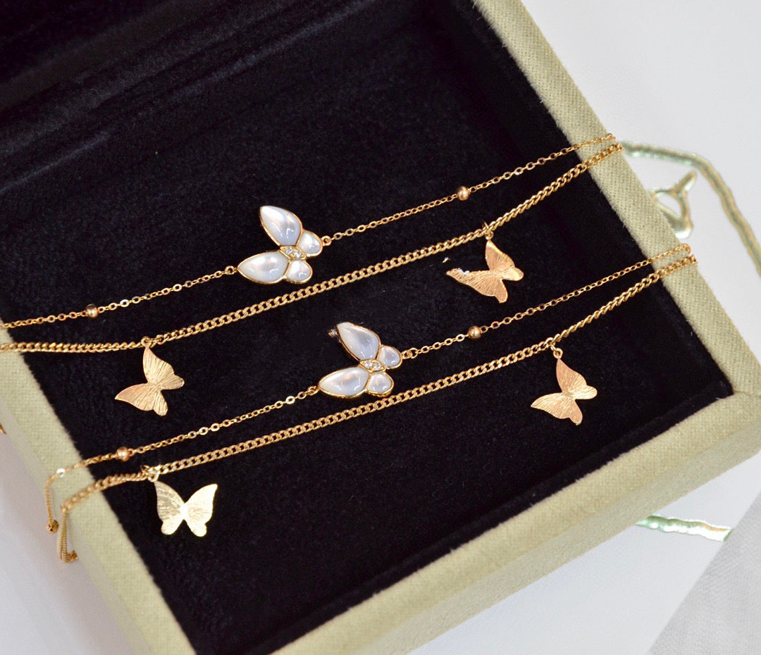 Vintage 18K Solid Gold Butterfly Bracelet