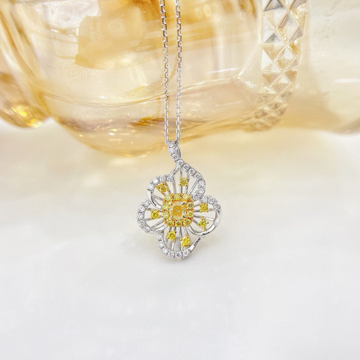 Vintage 18K Solid Gold Yellow Diamond Pendant Necklace