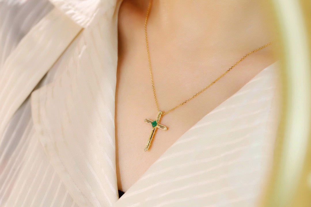 Art Deco 18K Solid Gold Emerald Diamond Cross Pendant Necklace/18K solid gold Cross Pendant/Wedding,Anniversary necklace/gift for her