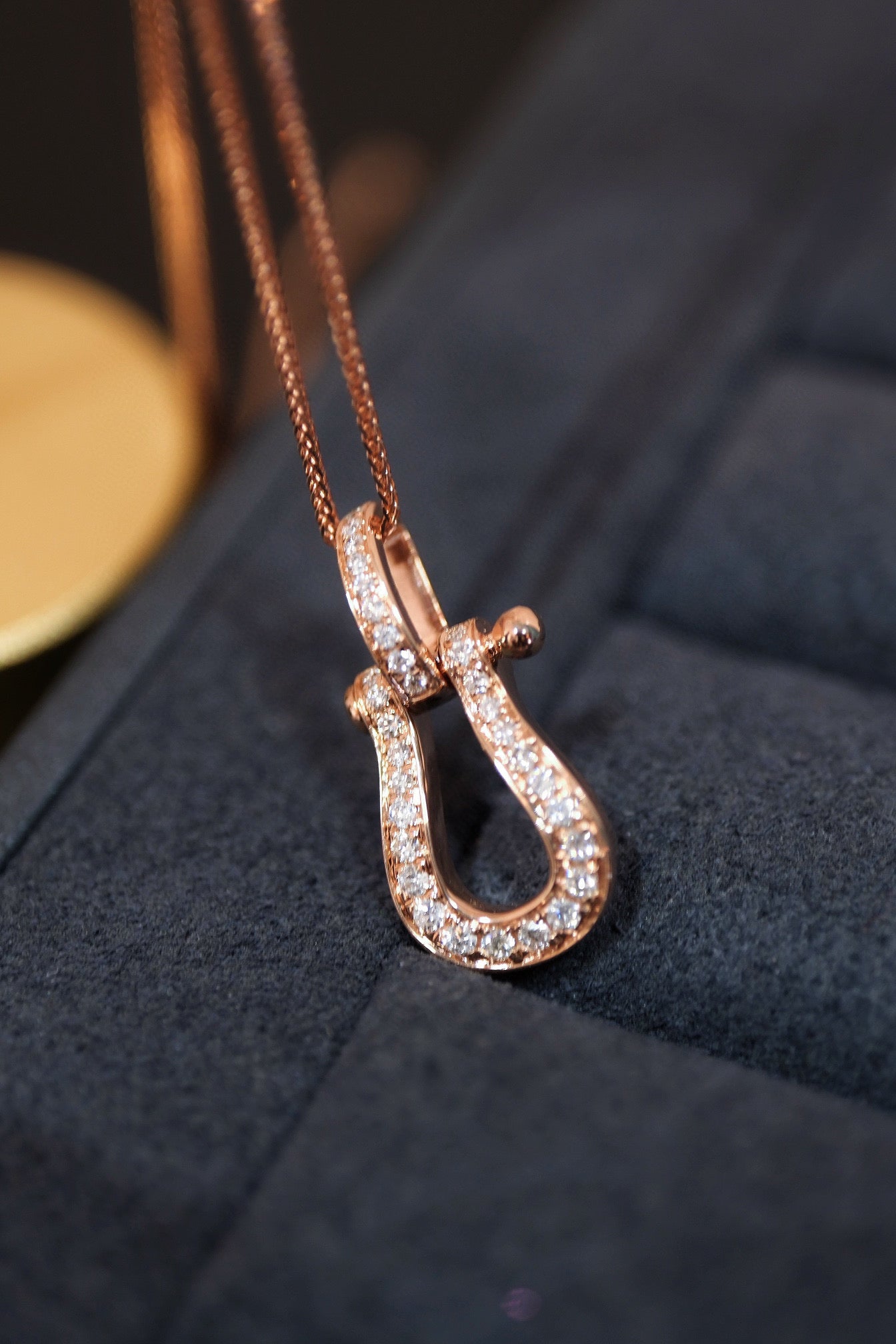 18K Solid gold Diamond Horseshoe Pendant Necklace