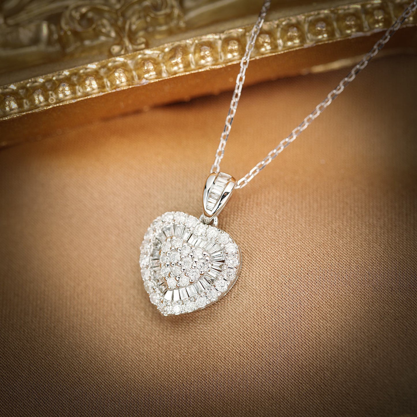 Classic 18K Solid Gold Heart Full Diamond Pendant Necklace