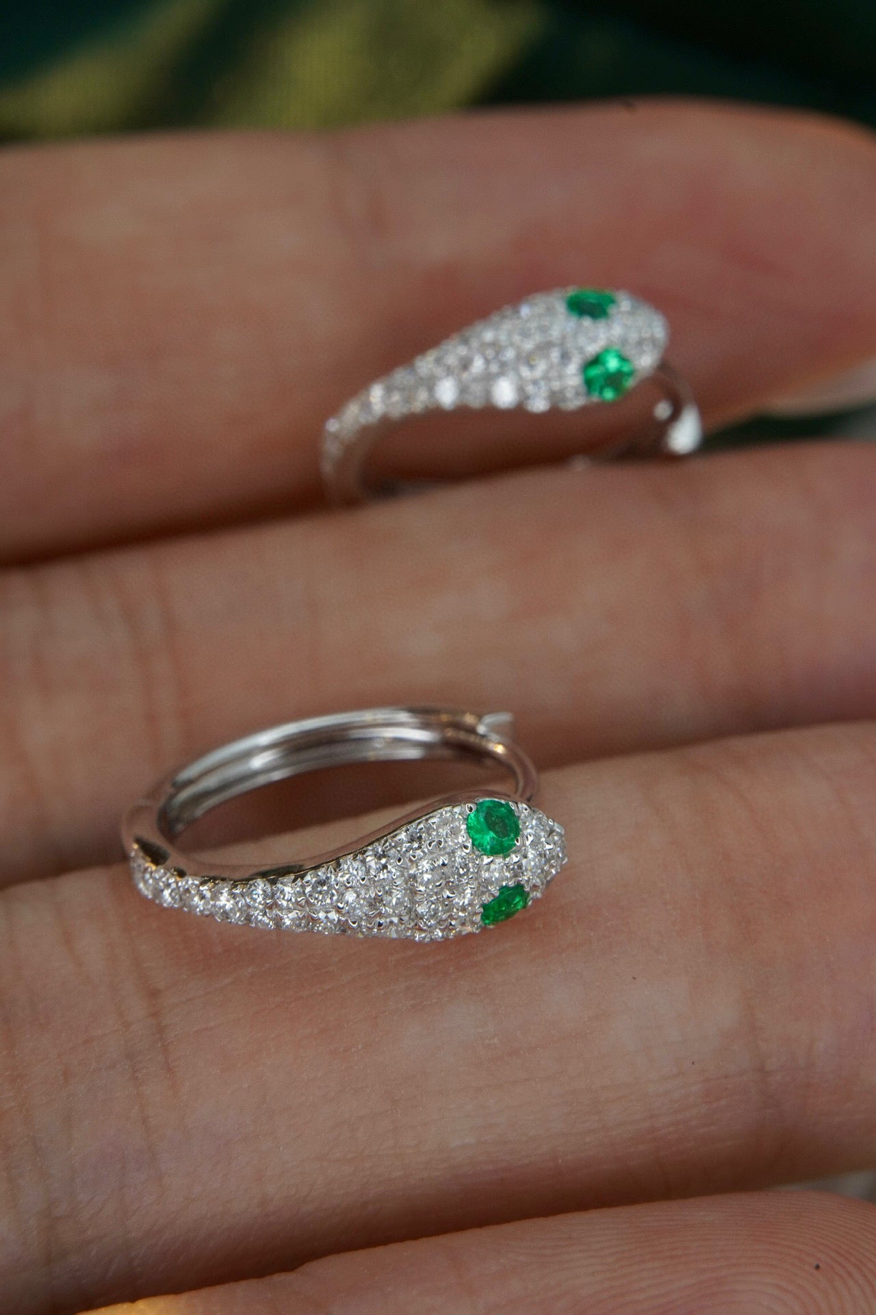 Vintage 18K Solid Gold Emerald Diamond Snake Earrings