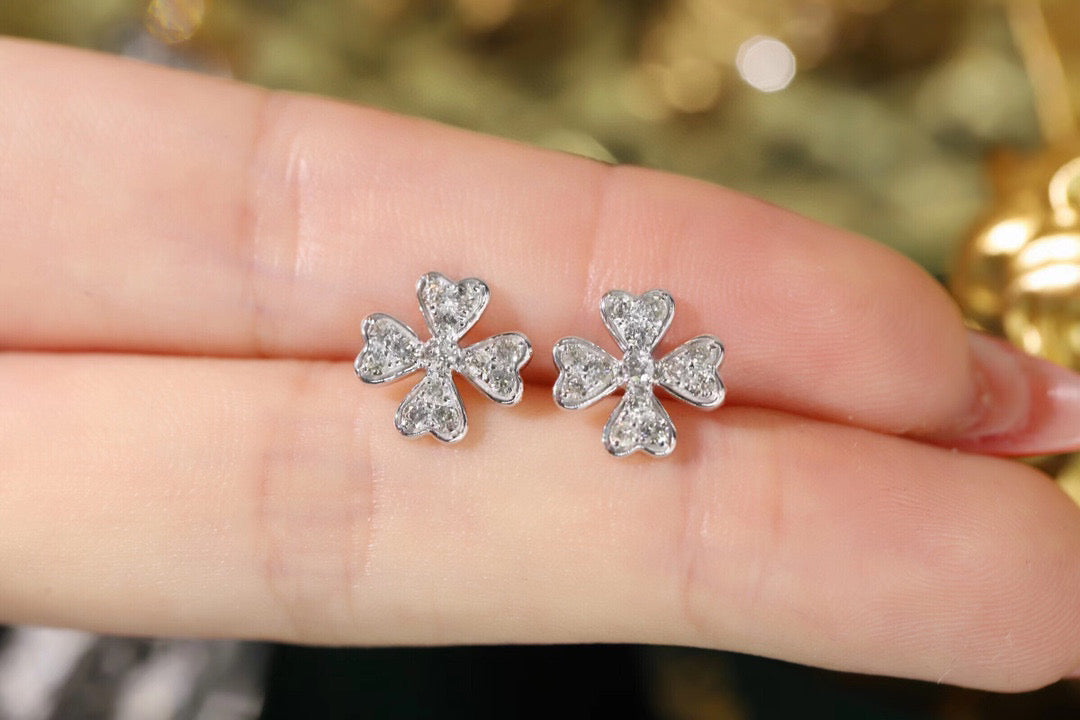 Classic 18K Solid Gold Diamond Four Leaf Flower Stud Earrings