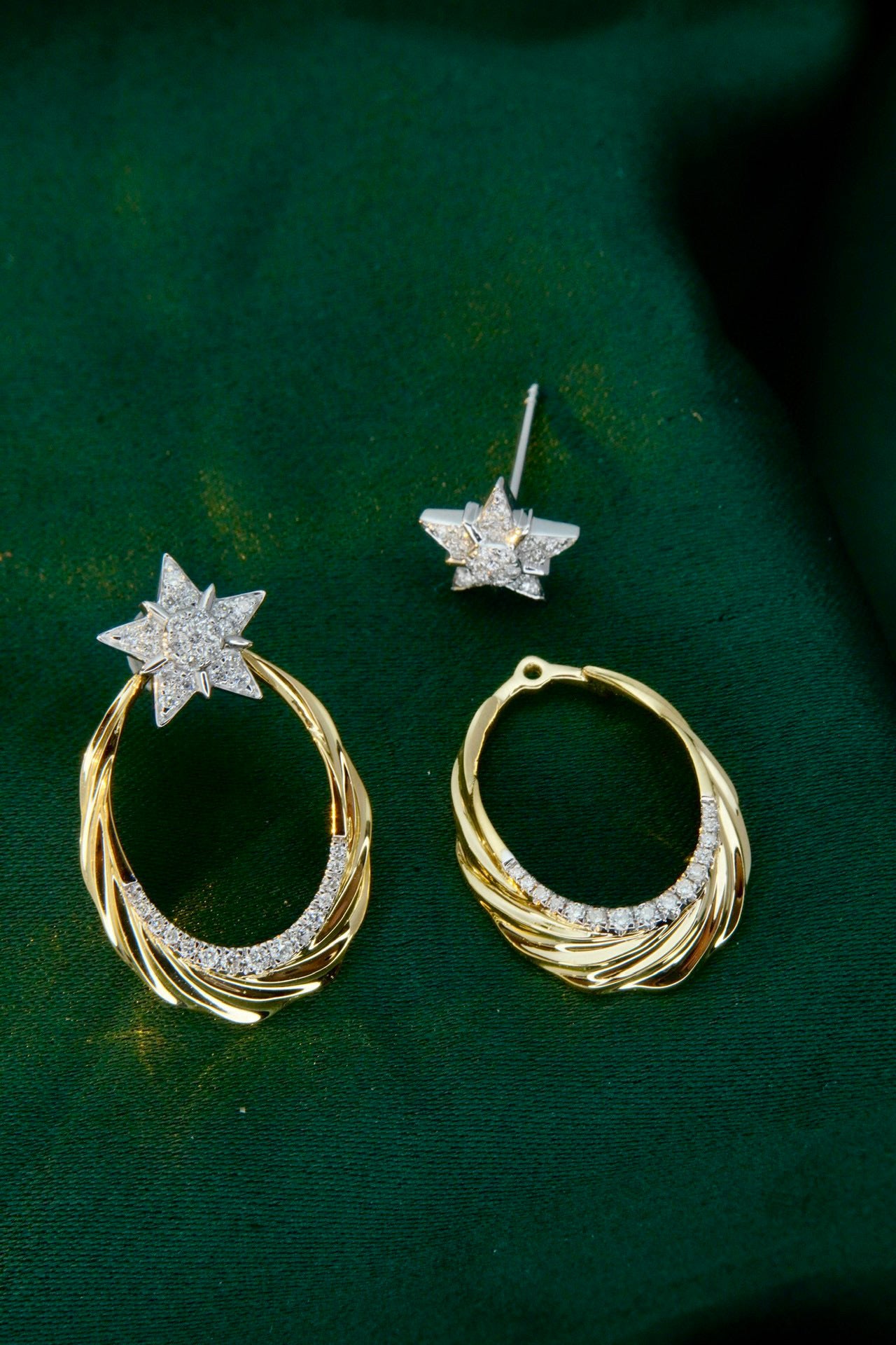 Vintage 18K Solid Gold Diamond Star Earrings