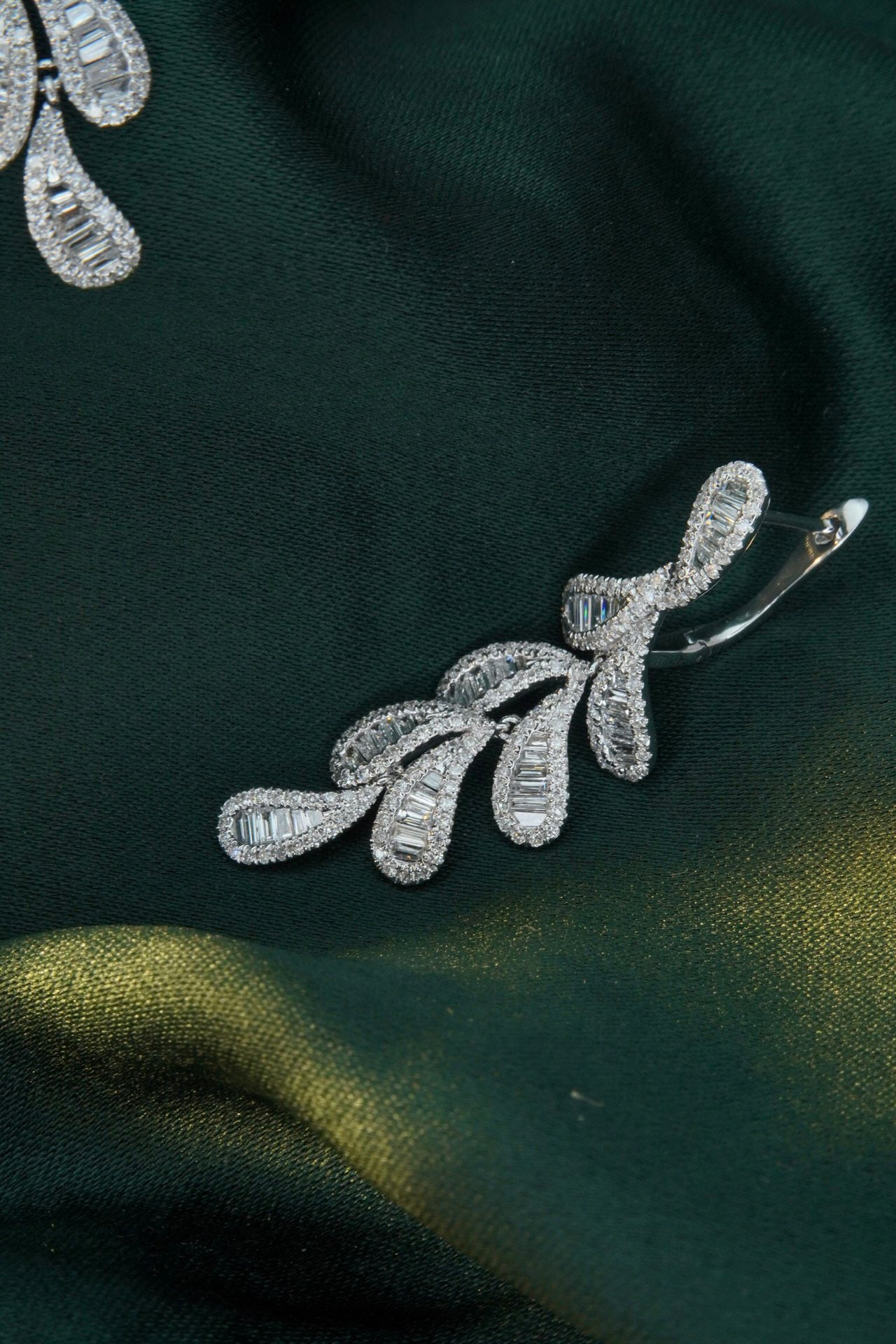 Fancy 18K Solid Gold Full Diamond Leaf Earrings