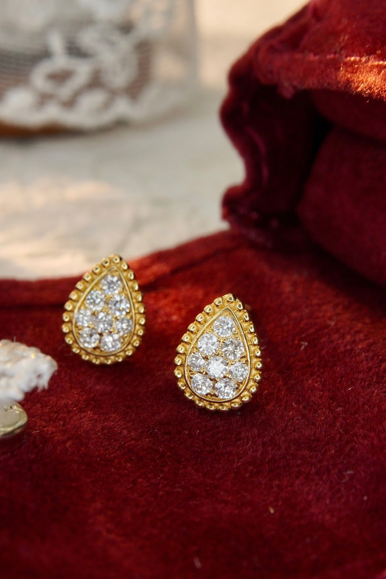 Vintage 18K Solid Gold Full Diamond Stud Earrings