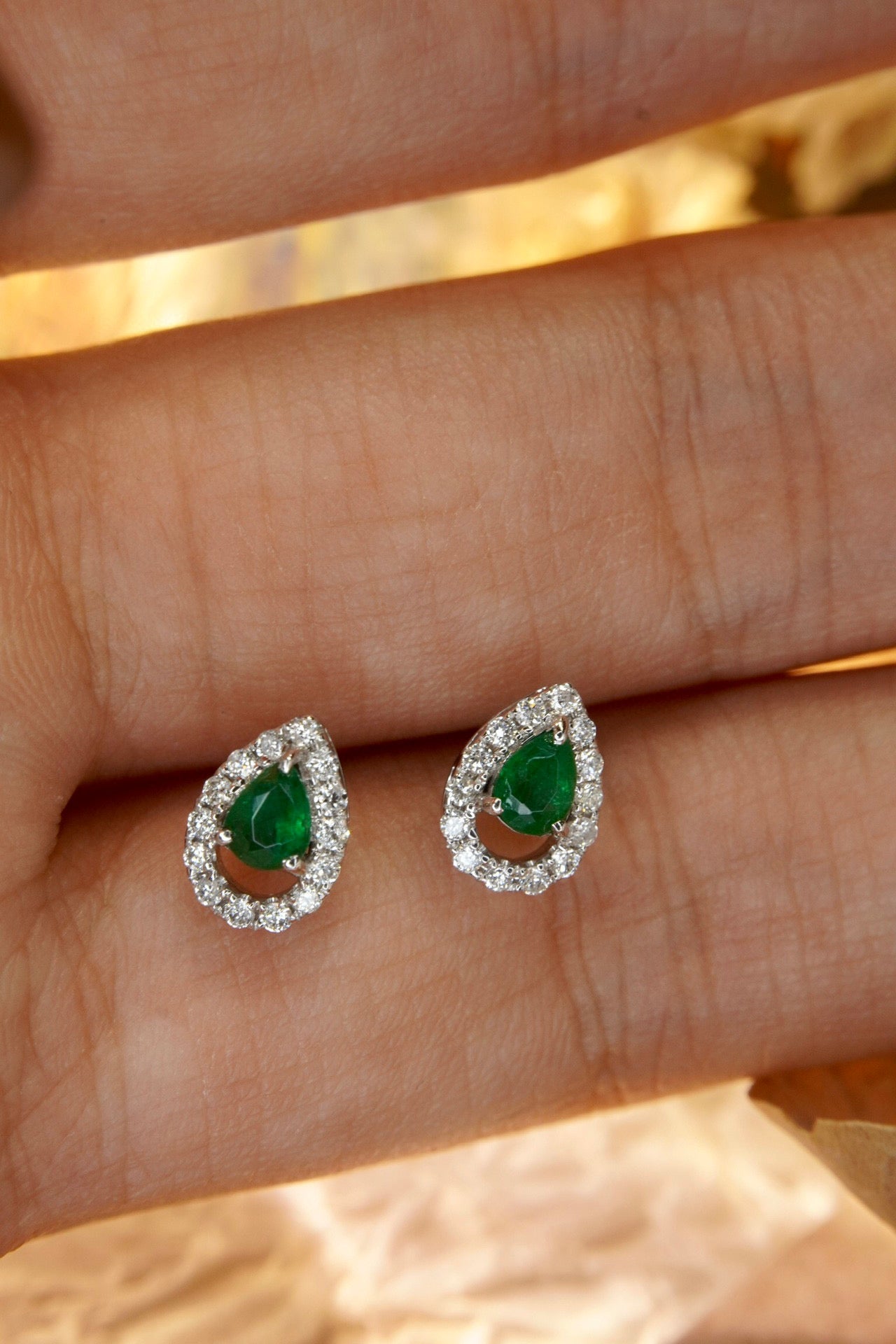 Classic 18K Solid Gold Genuine Emerald Diamond Stud Earrings