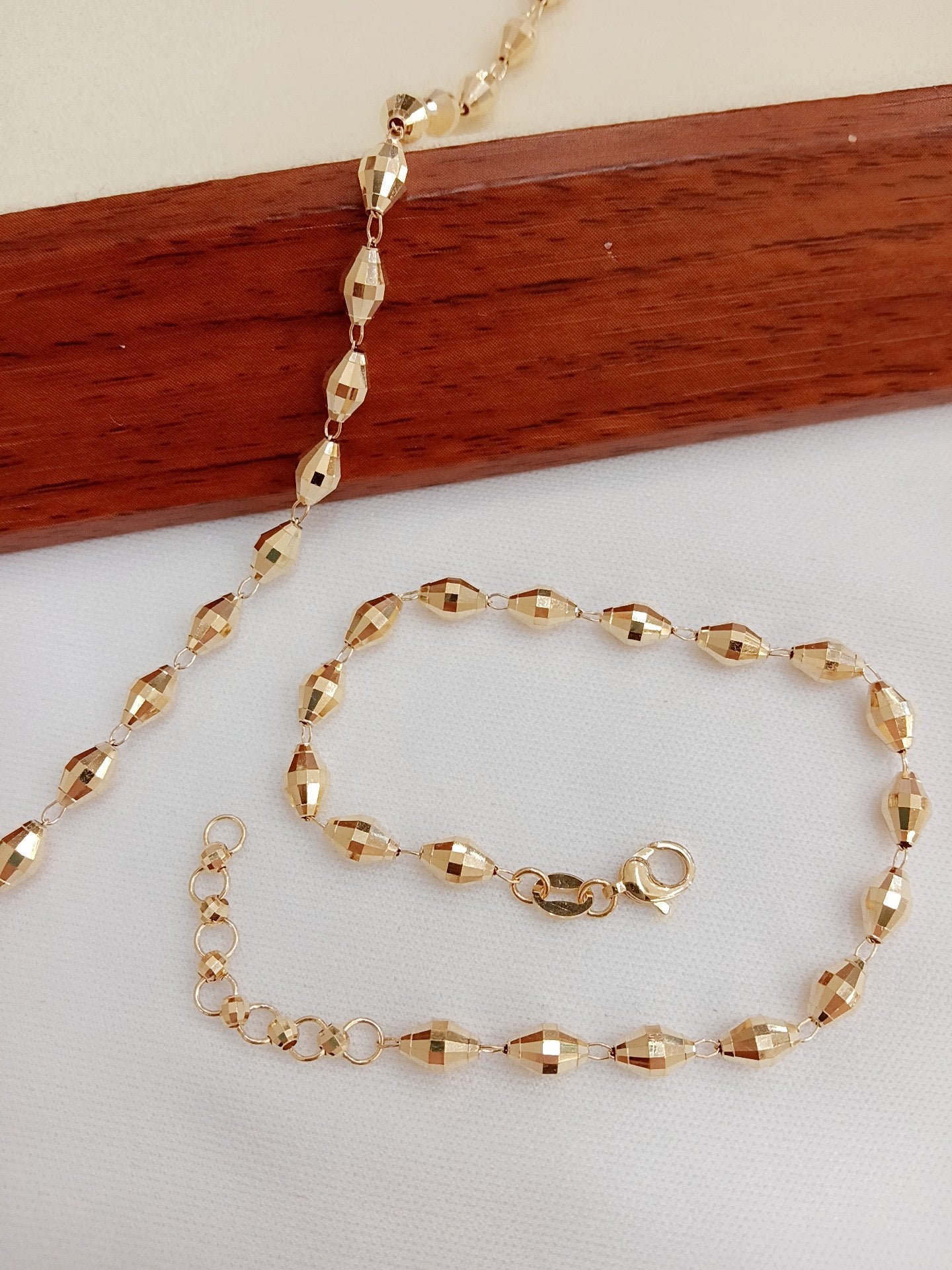 Classic 18K Solid Gold Faceted process Bead Bracelet