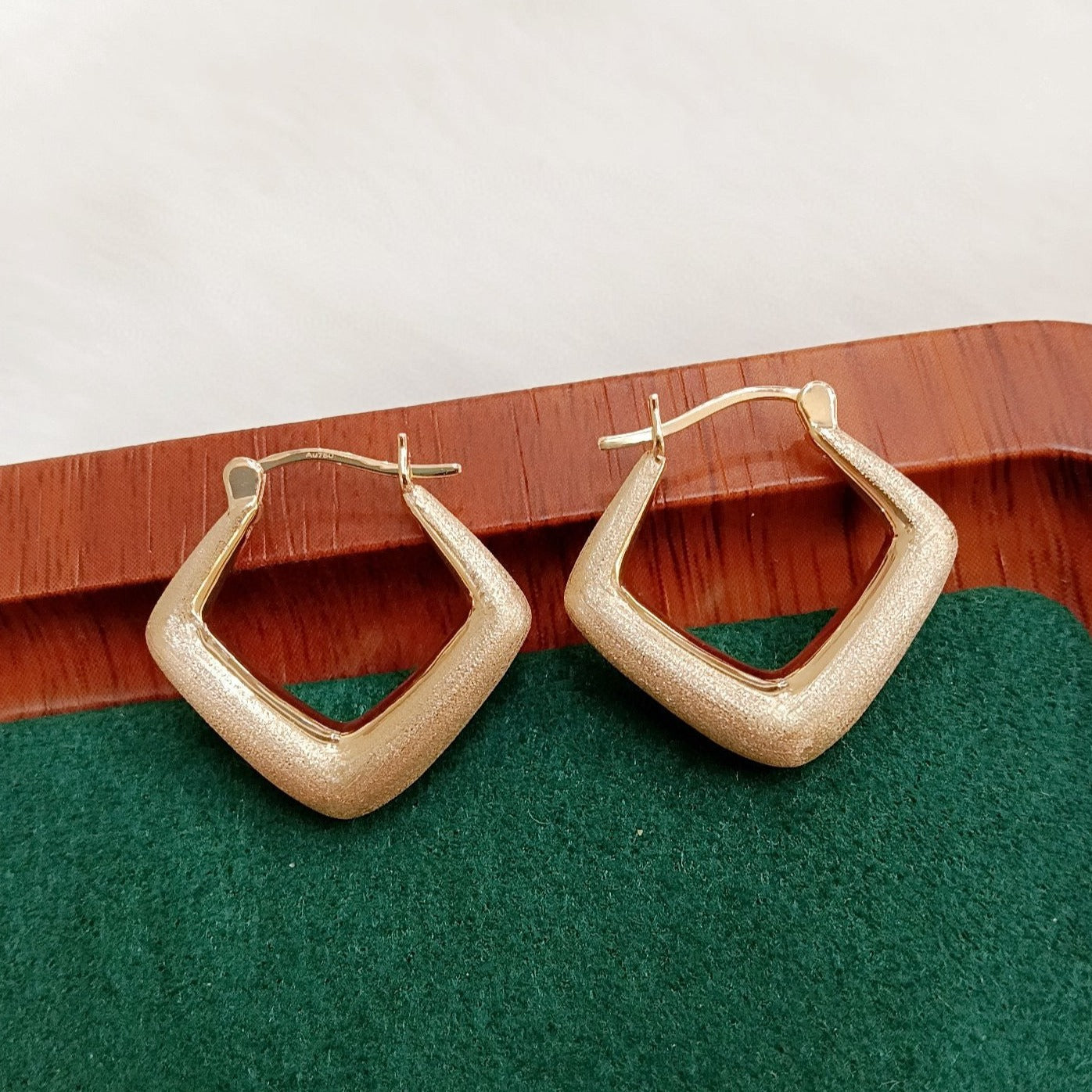 Vintage 18K Solid Gold Hoop Earrings