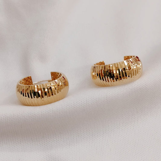 Classic 18K Solid Gold Laser Process Hoop Earrings