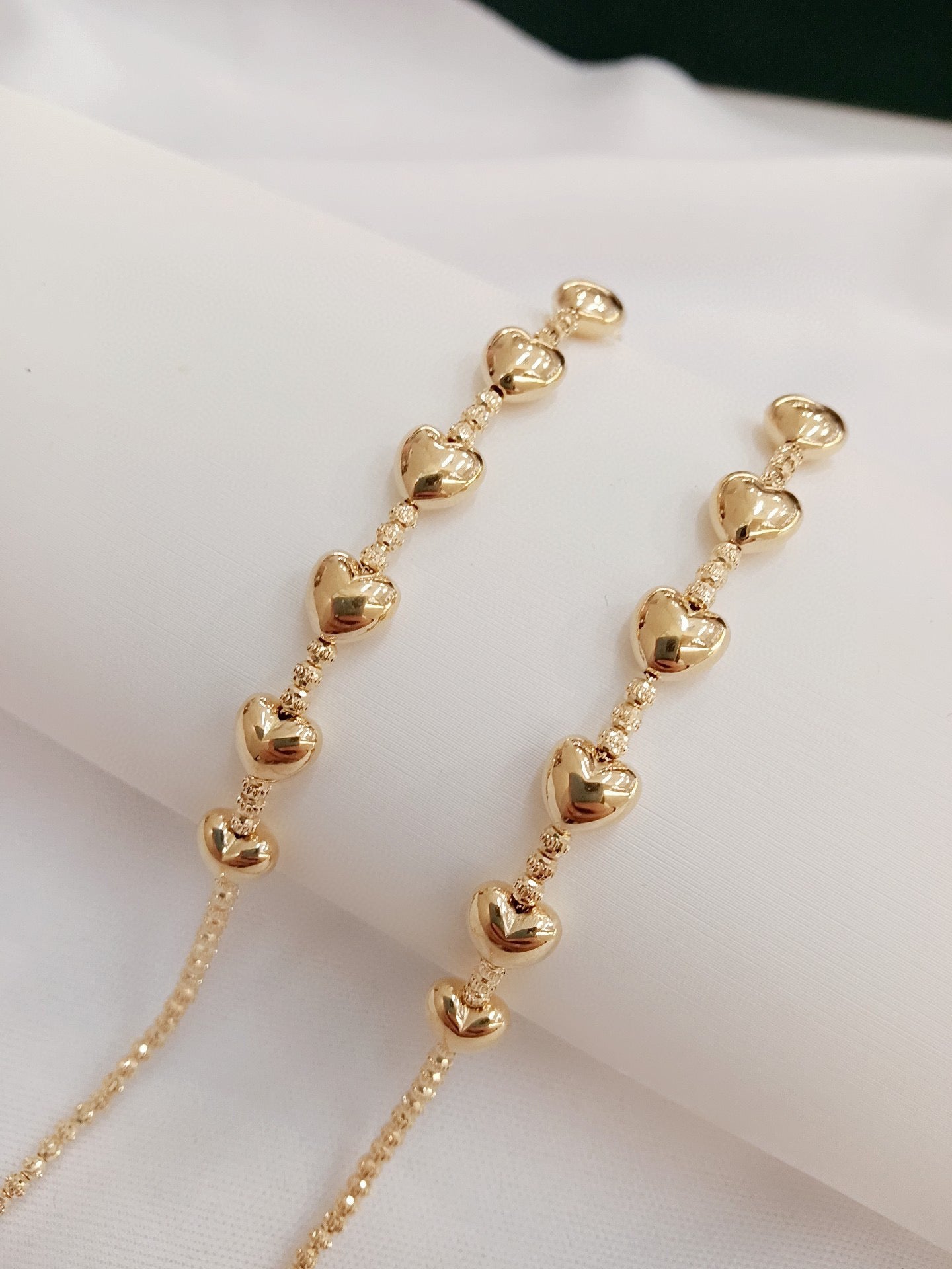 Classic 18K Solid Gold Heart Bracelet