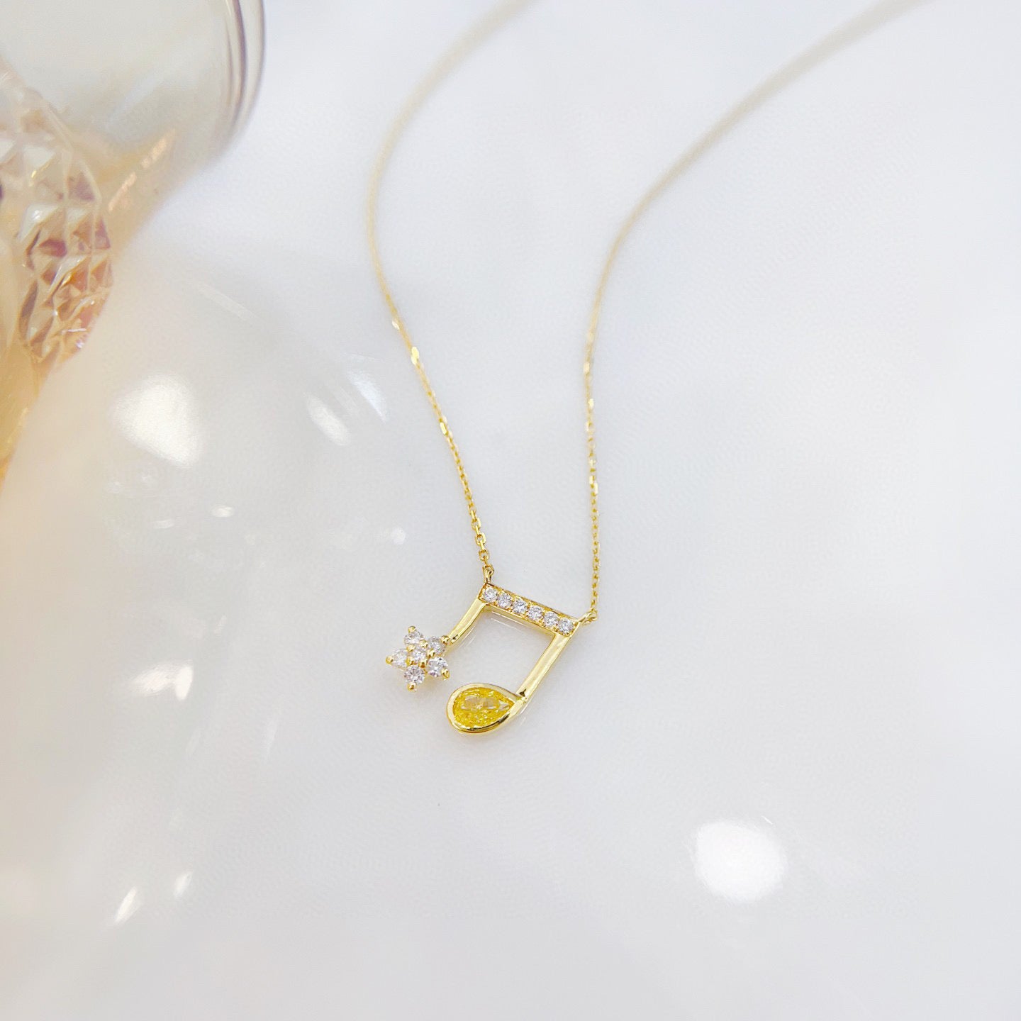 Dainty 18K Solid Gold Yellow Diamond Musical Note Pendant Necklace