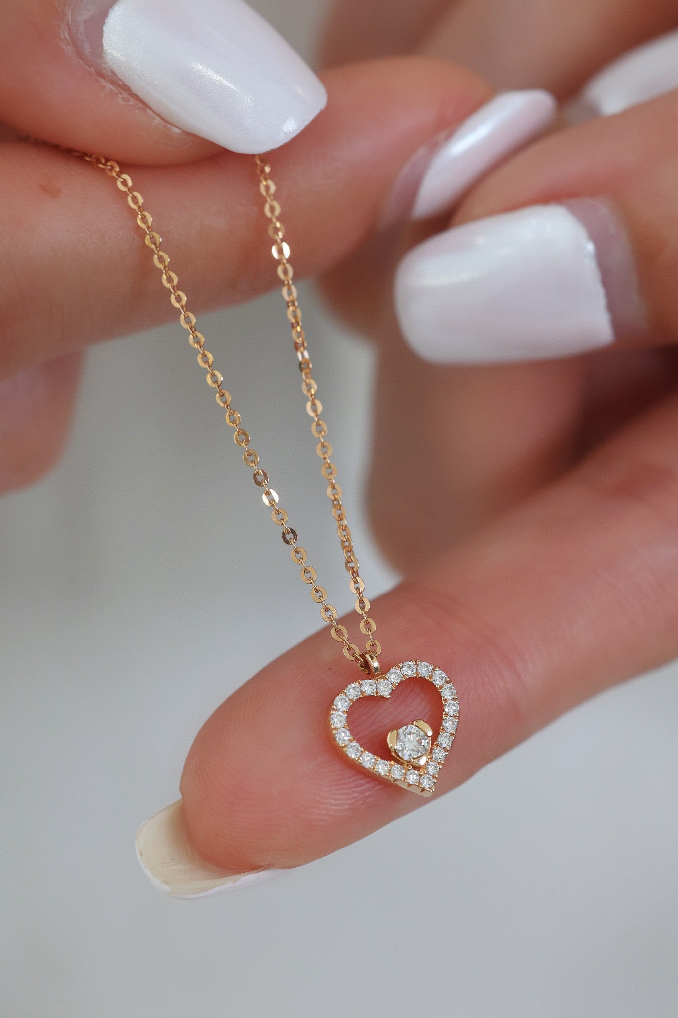 Minimalist 18K Solid Gold Heart Pendant Necklace