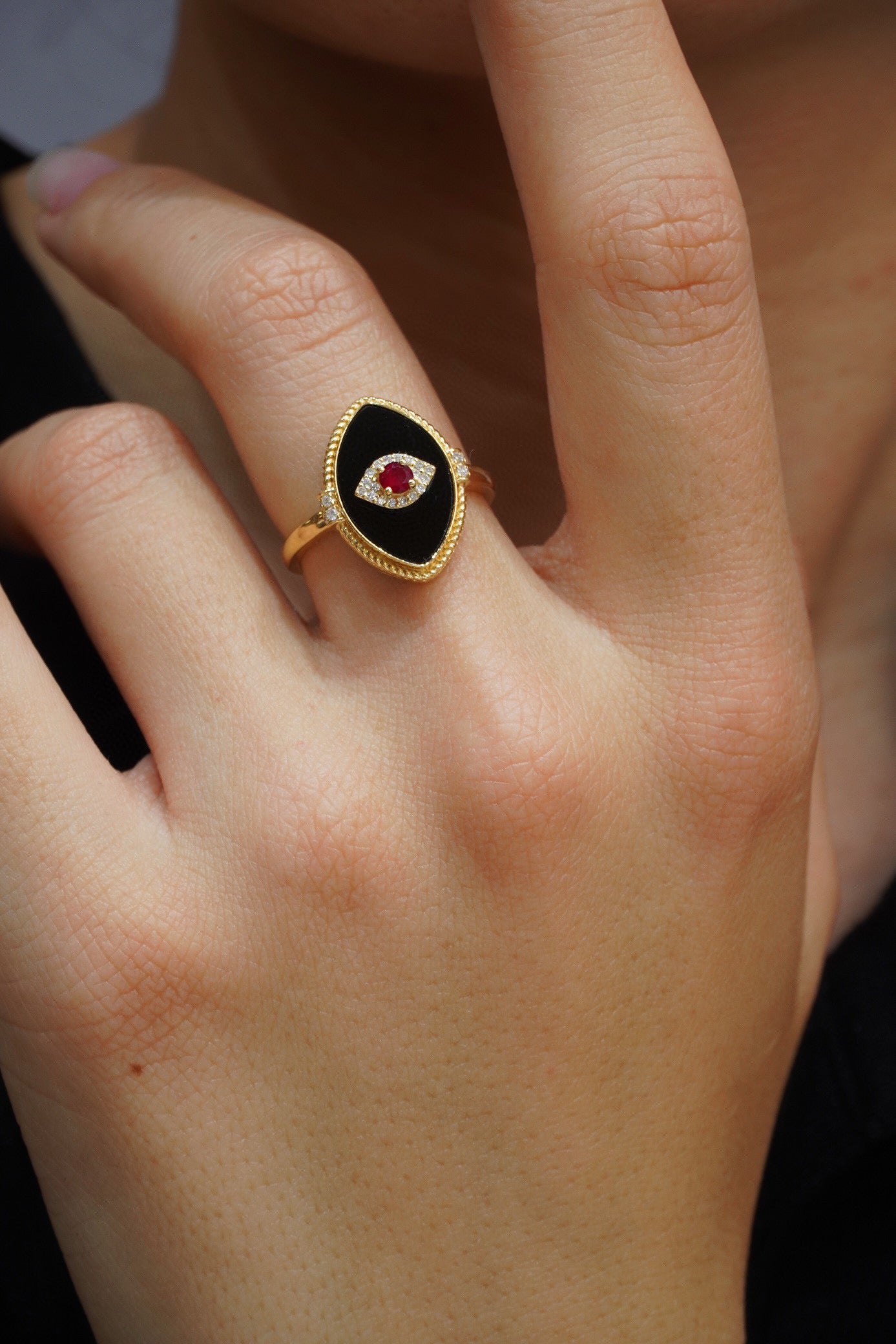 Vintage 18K Solid Gold Natural Ruby, Diamond, Onyx Evil Eyes Ring