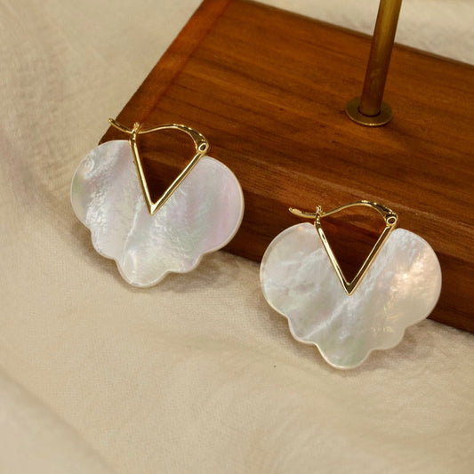 Classic 18K Solid Gold Heart Natural Mother of Pearl Hoop Earrings