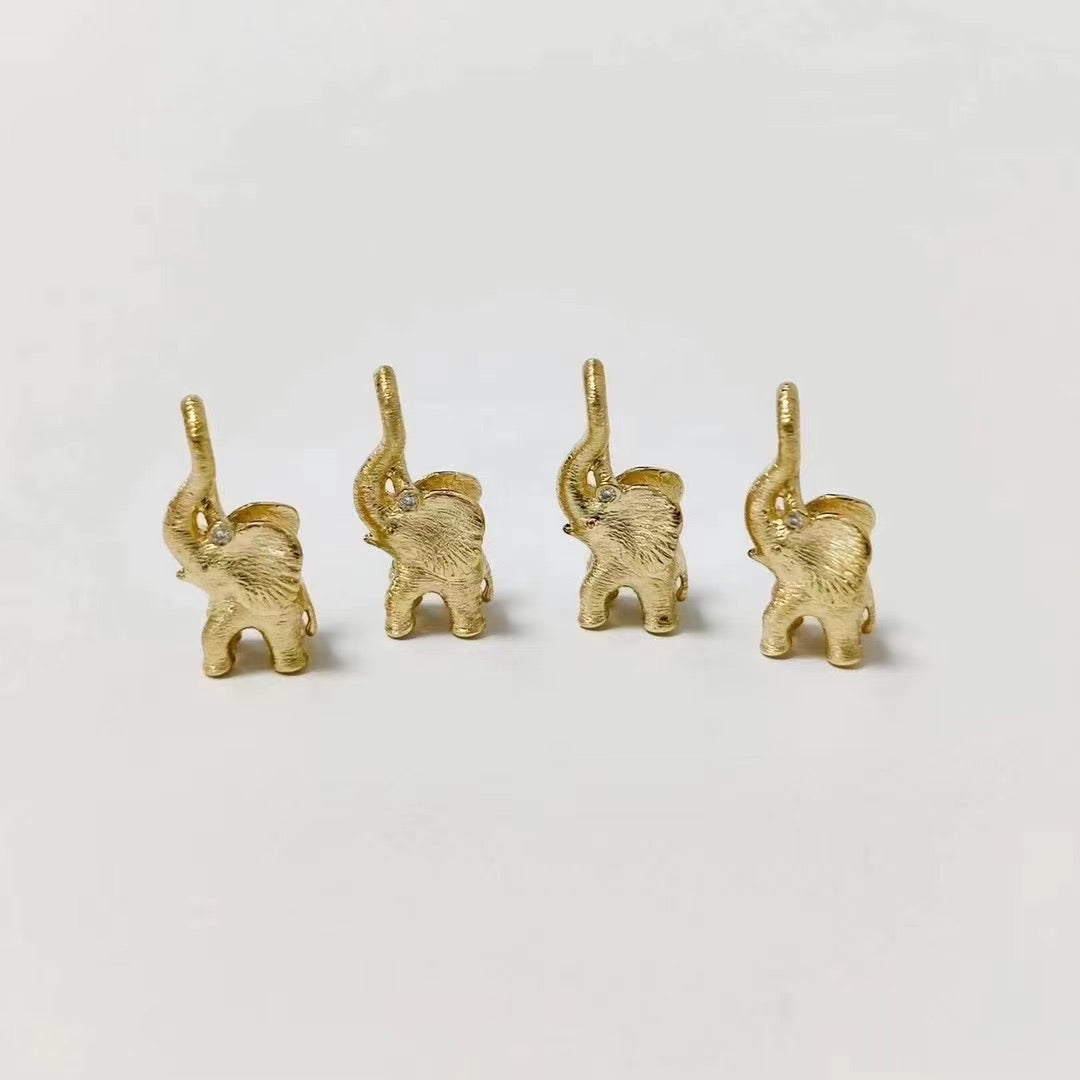 18K solid Gold Elephant Diamond Pendant/Elephant necklace/Elephant Pendant/gift for her