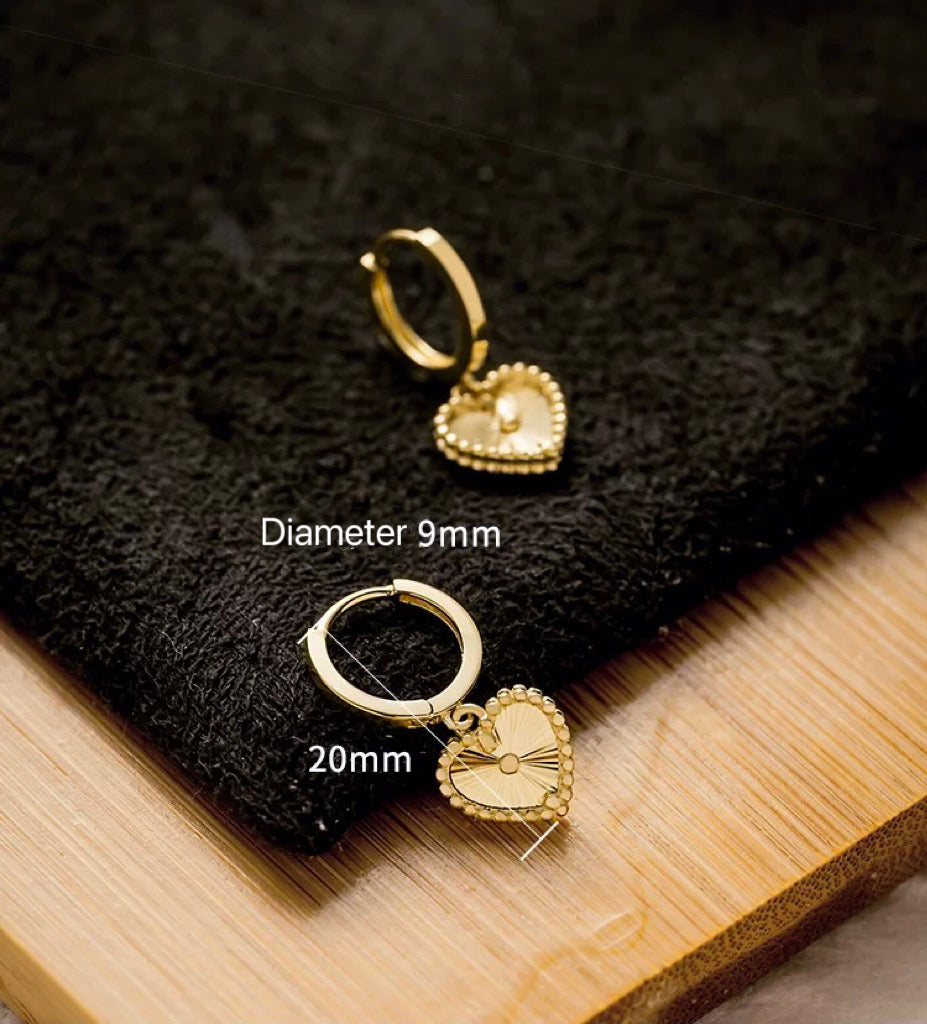 Art Deco 14K Solid Gold Laser process Heart Hoop earrings/Dainty 14K gold earring gold Heart earring/gold Hoop earring/gift for her