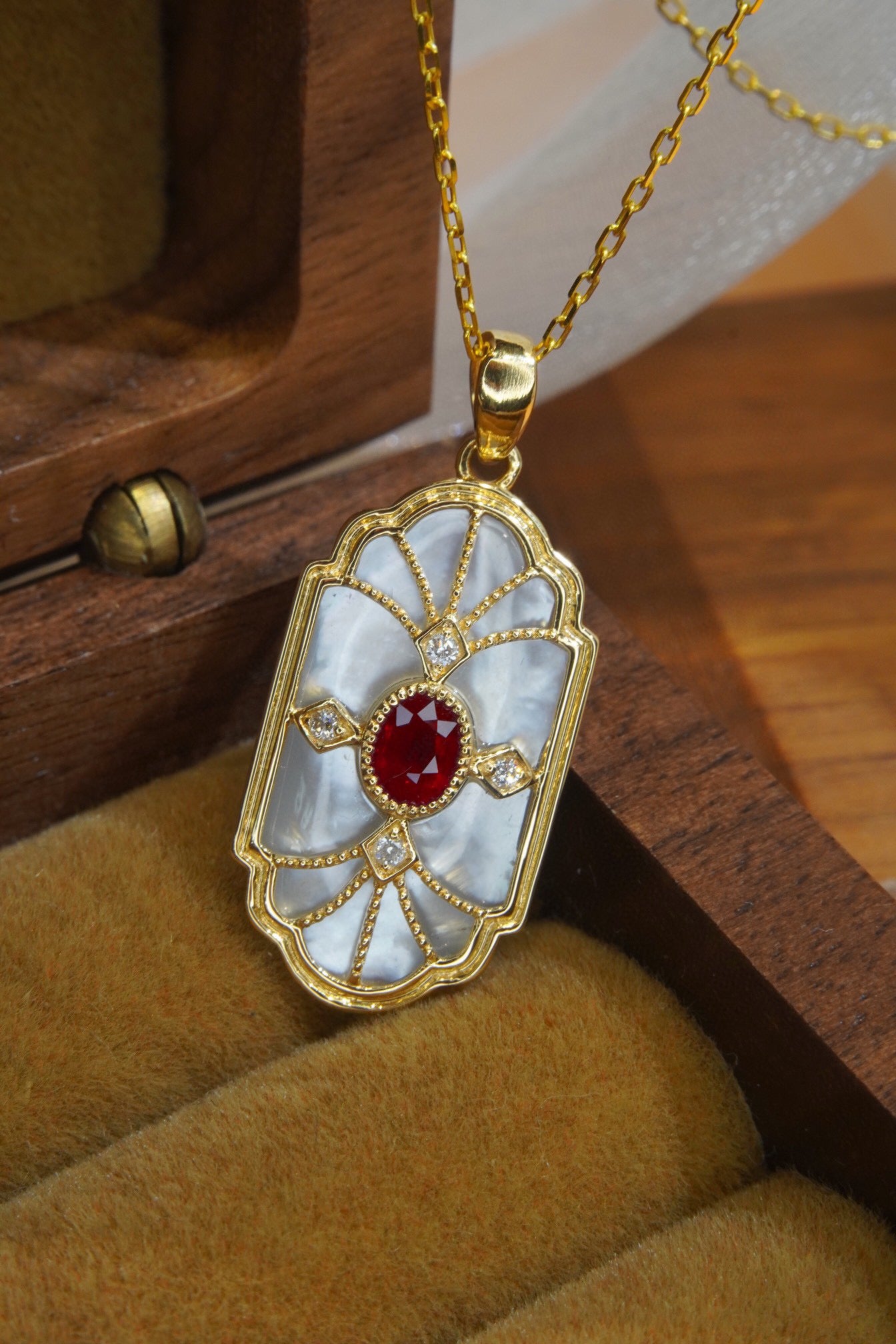 Vintage 18K Solid Gold Genuine Ruby Diamond Pendant/Genuine Ruby diamond pendant/Art Deco Ruby pendant/Wedding ,engagement /Gift for her