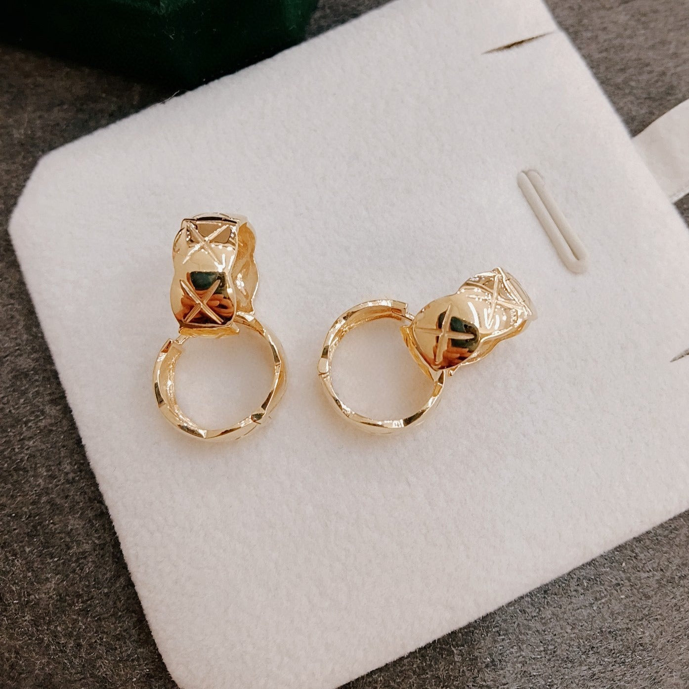 Minimalist 18K solid gold Hoop earrings/Genuine classic 18K gold hoop earrings/gift for her/K gold checker earrings/ birthday gift