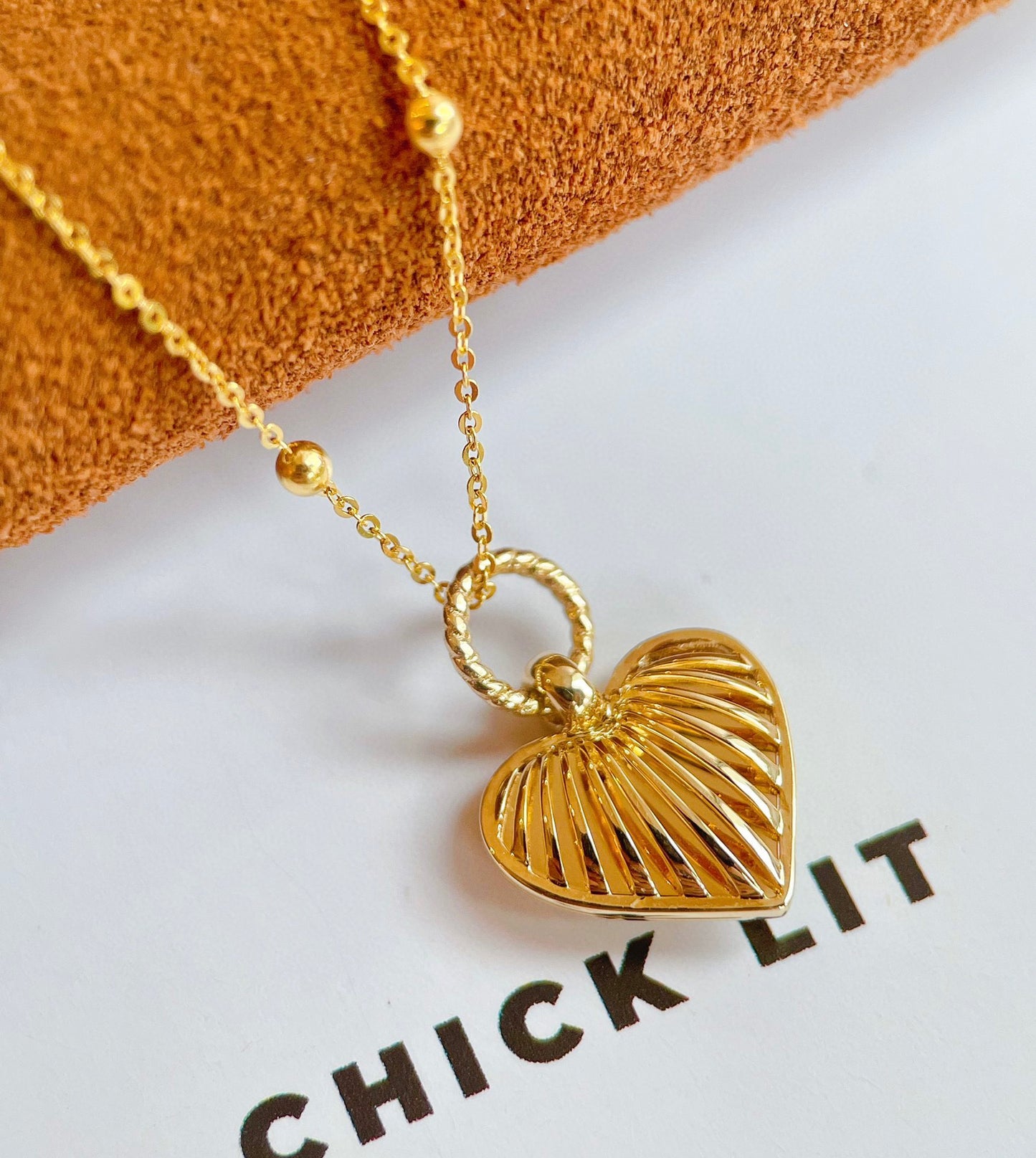 18K solid Gold Puffy Heart Pendant/Art Deco Heart K gold necklace/Wedding necklace/engagement jewelry/Birthday,Wedding gift for her