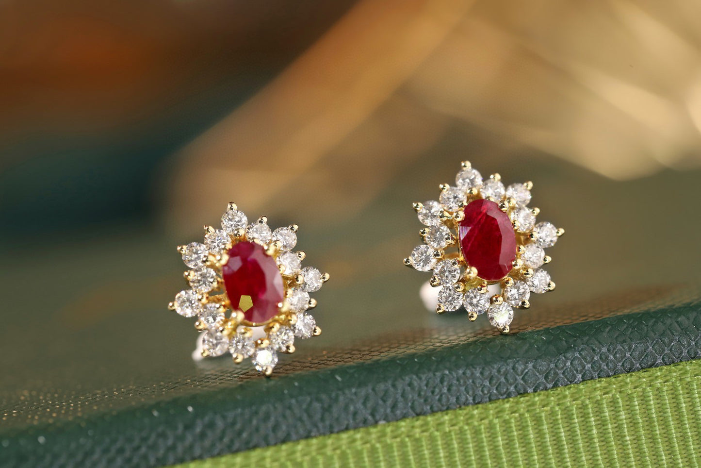 Solitaire Ruby Diamond Stud Earrings,18K Solid Gold Ruby Diamond Stud Earrings