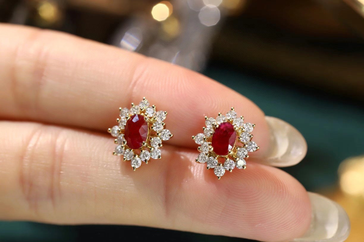 Solitaire Ruby Diamond Stud Earrings,18K Solid Gold Ruby Diamond Stud Earrings