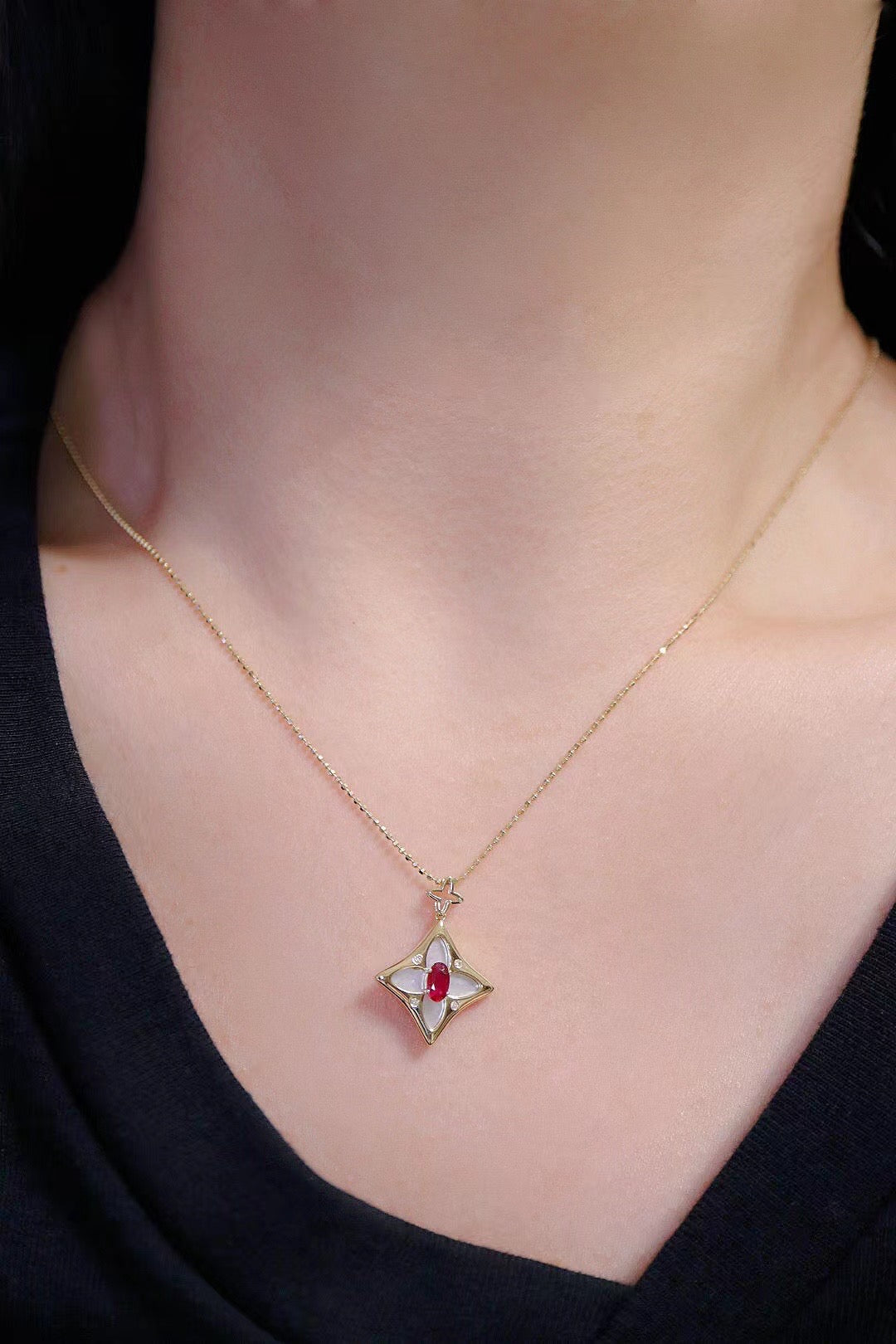 Lucky Clover Pendant necklace, 18K Solid Gold Ruby Diamond Clover Pendant Necklace