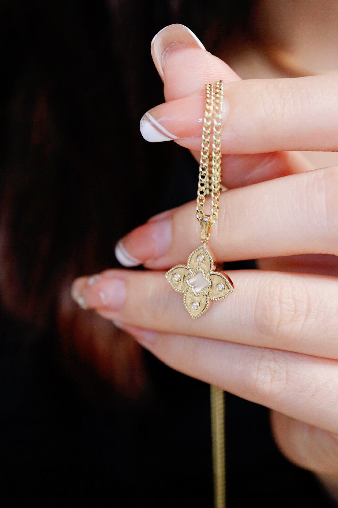 Lucky Clover Diamond Pendant, 18K Solid Gold Diamond Four Leaf Flower Pendant