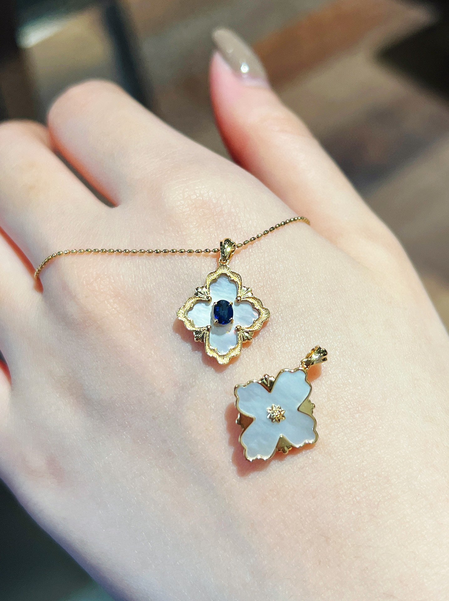 Lucky Clover Sapphire Pendant, 18K Solid Gold Sapphire Four Leaf Flower Pendant